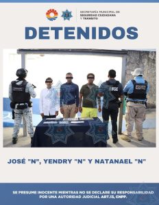 Los tres presuntos narcomenudistas detenidos en el bulevar Kukulcán de Cancún.