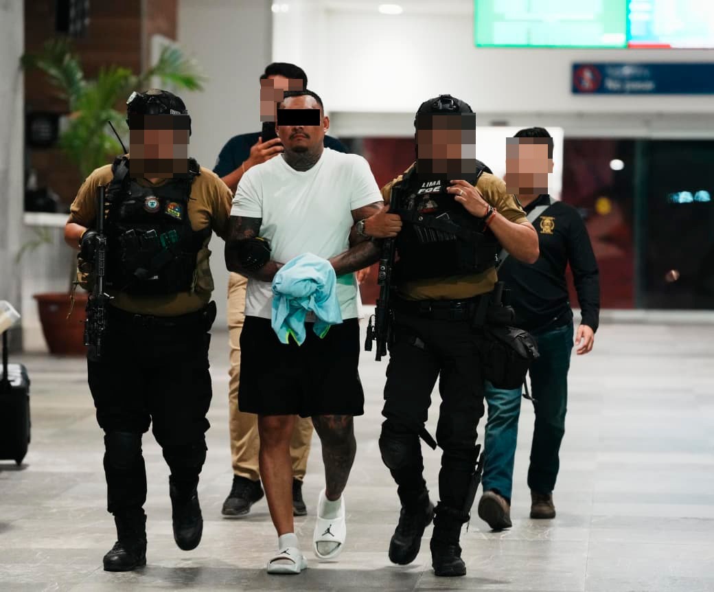 Las autoridades de Quintana Roo y Nayarit coordinaron la detención de José Gerardo “N”, alias “El Texano”.