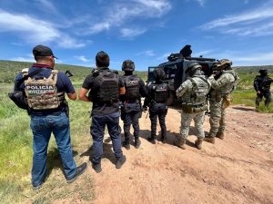 Cooperación bilateral en seguridad: 27 miembros del CJNG son detenidos en Aguascalientes. El logro se atribuye a la capacitación del INL y el FBI.