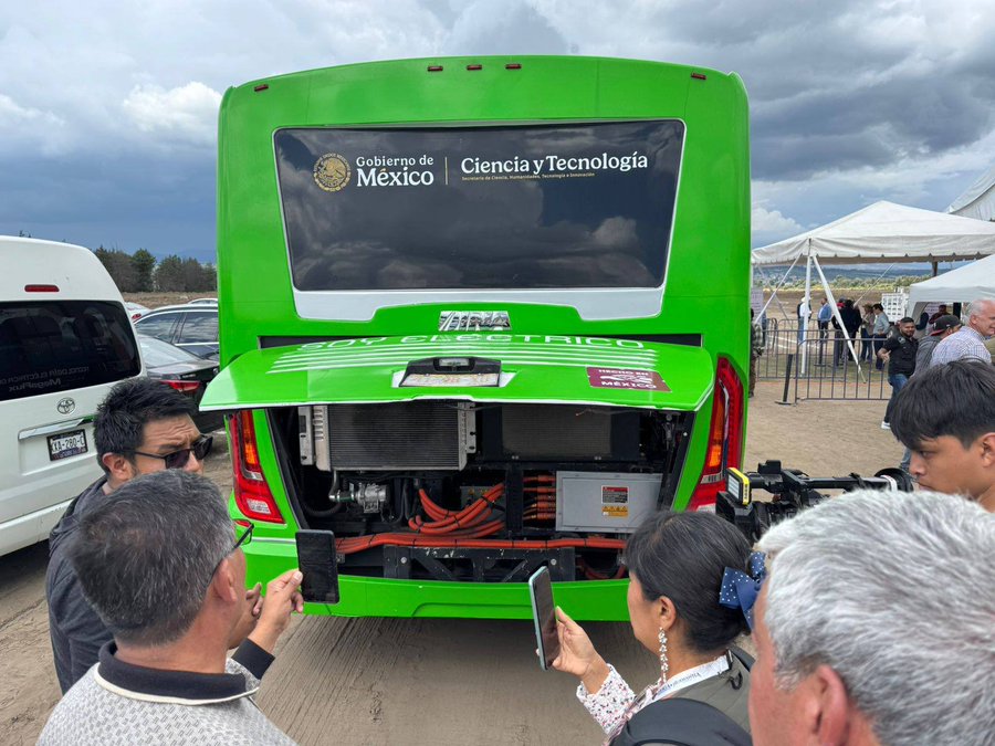 Electromovilidad en México: Los Ángeles, EU, muestra interés en comprar hasta 20 mil autobuses eléctricos con motores mexicanos.