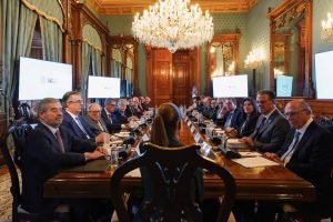 La presidenta Claudia Sheinbaum descarta tratado de libre comercio con Brasil; en su lugar, se negociará un acuerdo de cooperación y complementariedad bilateral.