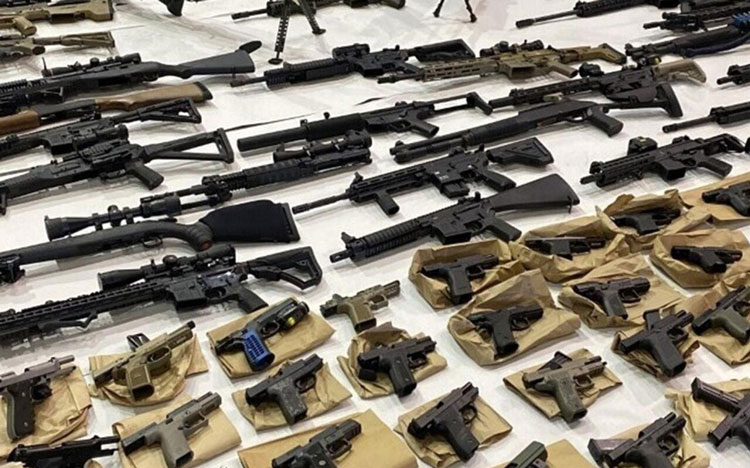 Armas y cartuchos asegurados por la Operación Frontera Norte.