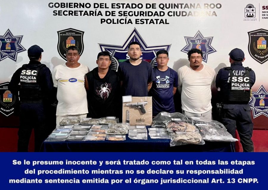 Los agentes de la Secretaría de Seguridad Ciudadana realizan la detención de narcomenudistas en Cancún.