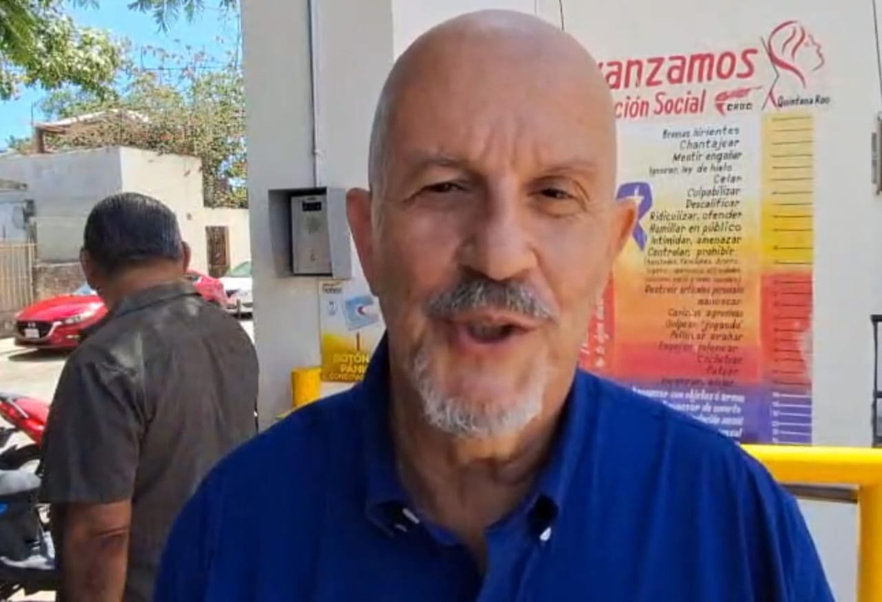 Toni Cháves, presidente de la Asociación de Hoteles de la Riviera Maya, durante una entrevista.