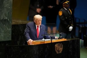 Donald Trump se pronuncia en la ONU sobre el reconocimiento del Estado palestino, criticando la decisión de varios países.