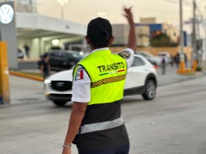 La construcción del Puente Nichupté provoca cierres viales en el bulevar Colosio y la avenida Kabah.