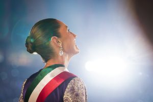 La Presidenta Claudia Sheinbaum durante la conferencia de prensa en la que anunció el Grito de Independencia con enfoque de género.