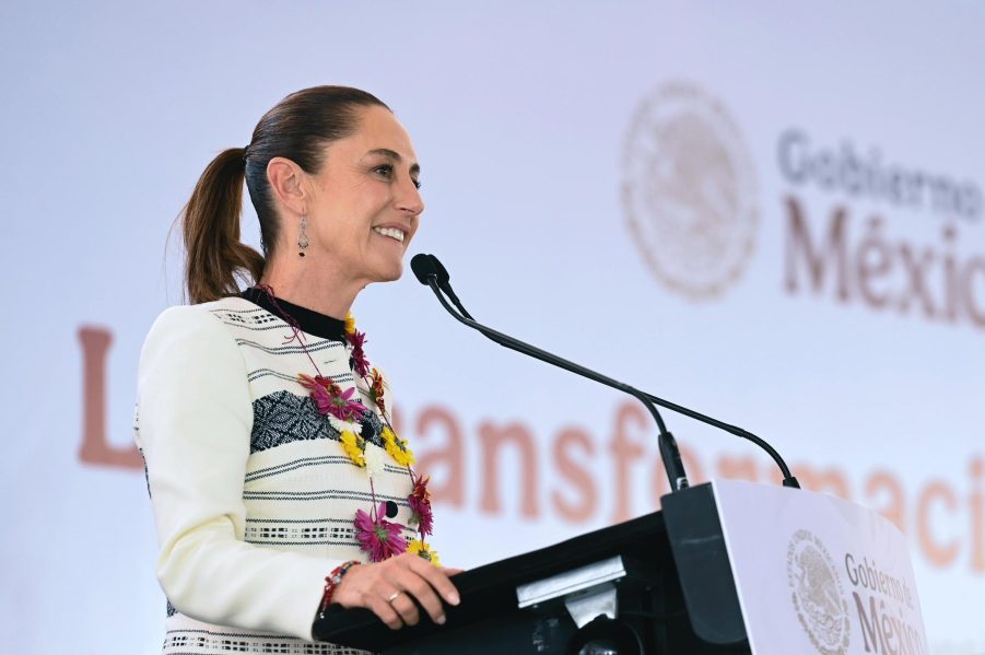Claudia Sheinbaum responde a los medios sobre las alianzas electorales.