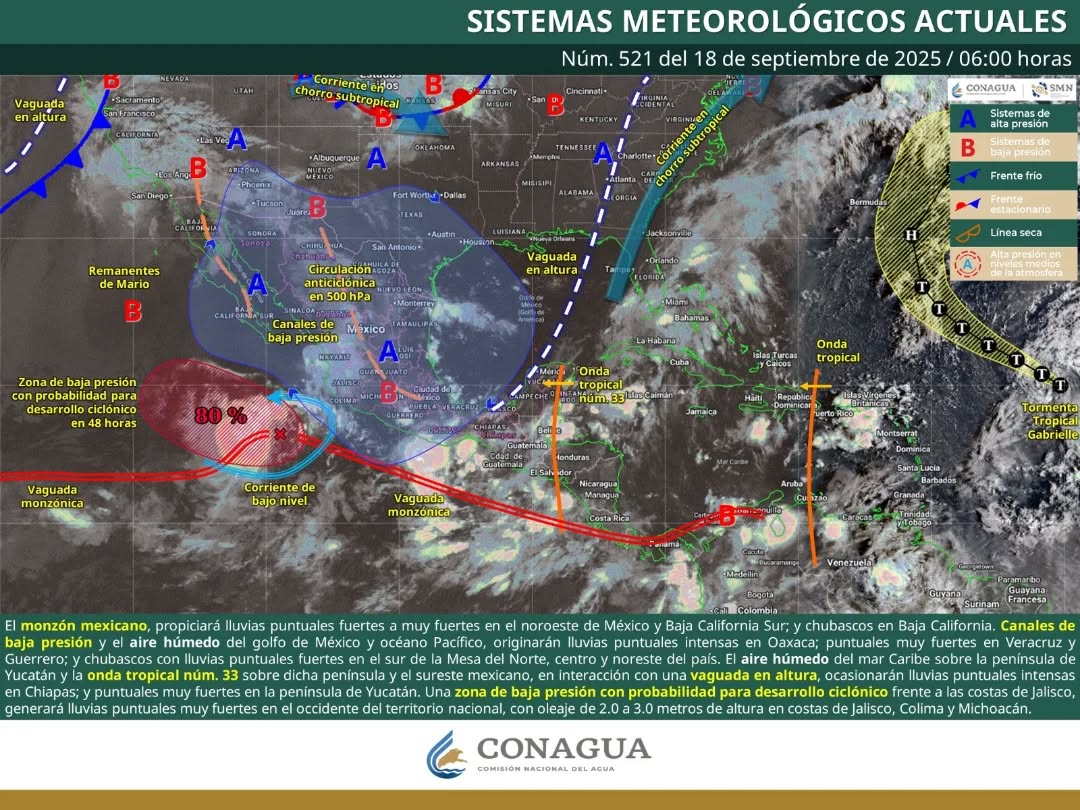 La onda tropical 33 se desplaza sobre la Península de Yucatán y provoca fuertes lluvias.