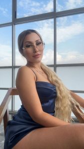 Angie Miller detenida bajo investigación en la Ciudad de México.