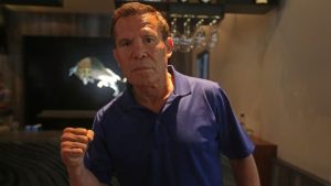 Julio César Chávez fue operado con éxito en Culiacán por un dolor.