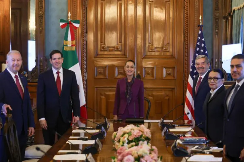 Funcionarios de México y Estados Unidos se reúnen para discutir la cooperación en seguridad.