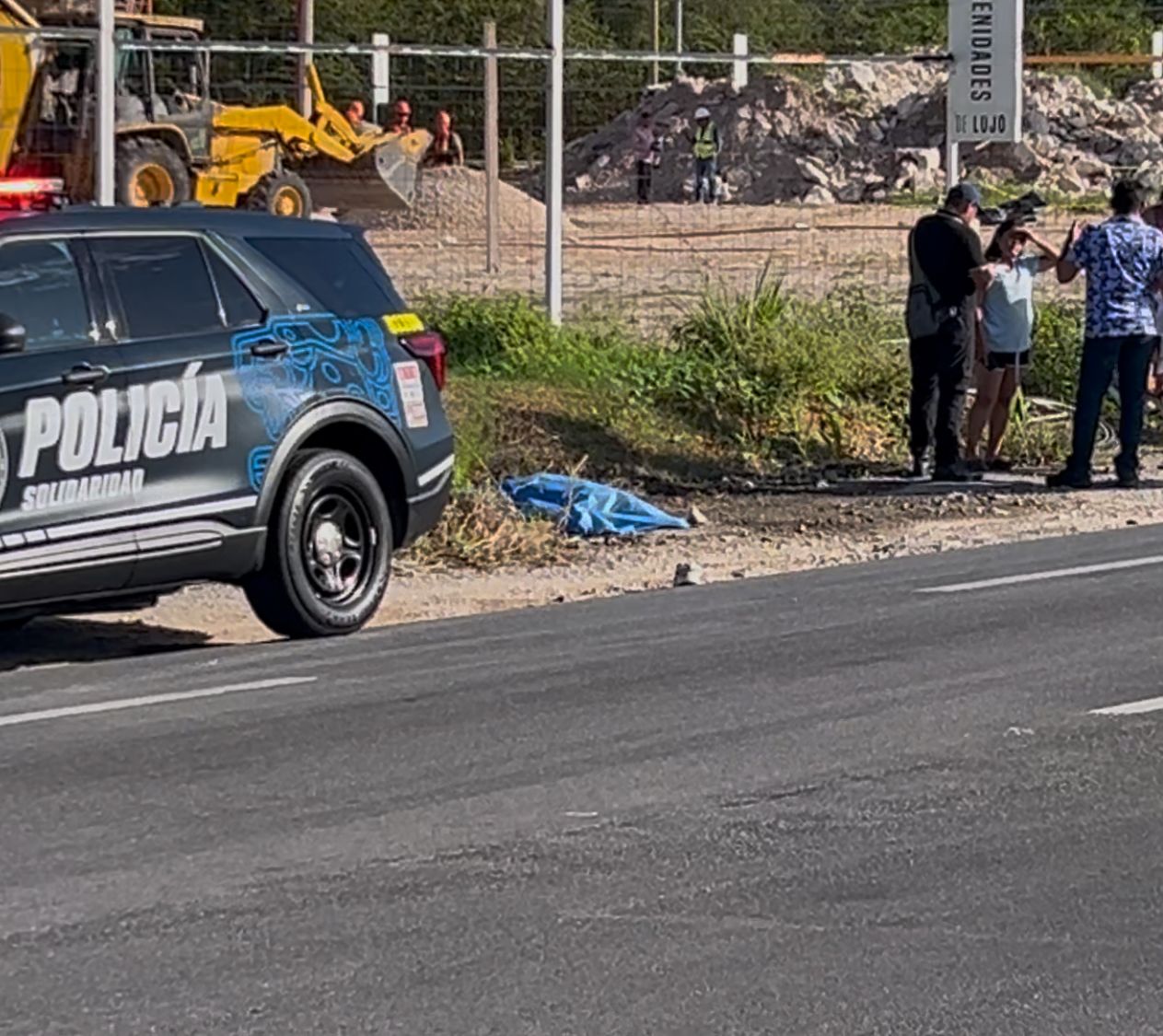 Un trabajador de tienda de conveniencia muere arrollado en carretera federal 307, en Playa del Carmen, lo cual genera una investigación para encontrar al responsable.