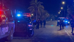 La gresca en la zona de invasión de Playa del Carmen movilizó a la policía.
