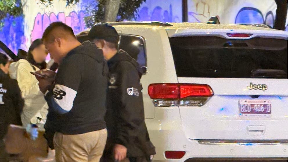 La camioneta de lujo de la víctima fue asegurada en el Anillo Periférico por las autoridades de la CDMX.