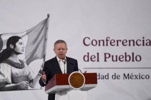 Arturo Zaldívar, coordinador de Política y Gobierno, asegura que la Reforma a la Ley de Amparo busca evitar el abuso en el combate al lavado de dinero.