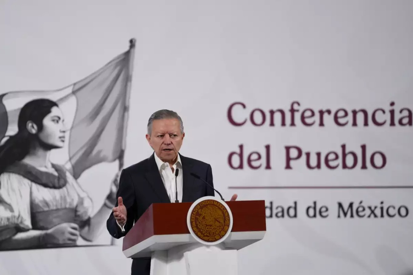 Arturo Zaldívar, coordinador de Política y Gobierno, asegura que la Reforma a la Ley de Amparo busca evitar el abuso en el combate al lavado de dinero.