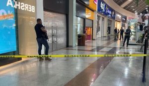 Las autoridades activaron el Código Rojo tras el violento intento de asalto en Plaza Las Américas.