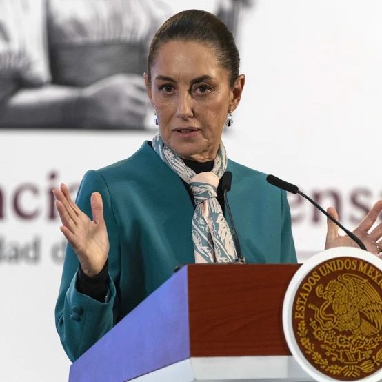 La presidenta Sheinbaum defiende la soberanía nacional ante las declaraciones del presidente estadounidense.