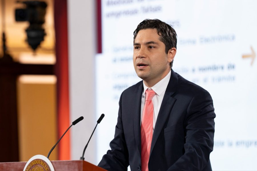 Édgar Amador Zamora, titular de la SHCP, durante la conferencia matutina.