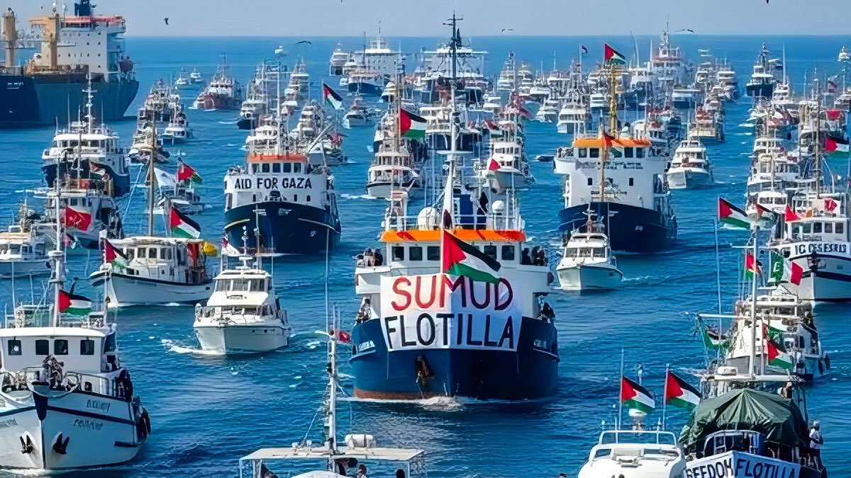 El barco "Alma" en las aguas internacionales del Mediterráneo antes de su intercepción.