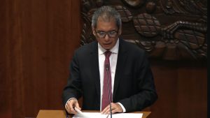 El secretario Édgar Amador Zamora responde cuestionamientos sobre las 102 denuncias por huachicol fiscal ante el Senado.