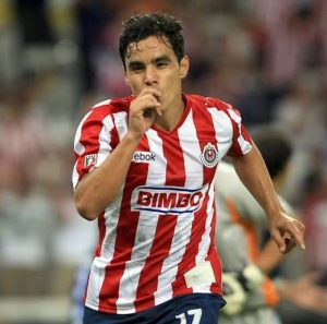 La Fiscalía revisa las carpetas de investigación previas contra Omar Bravo.
