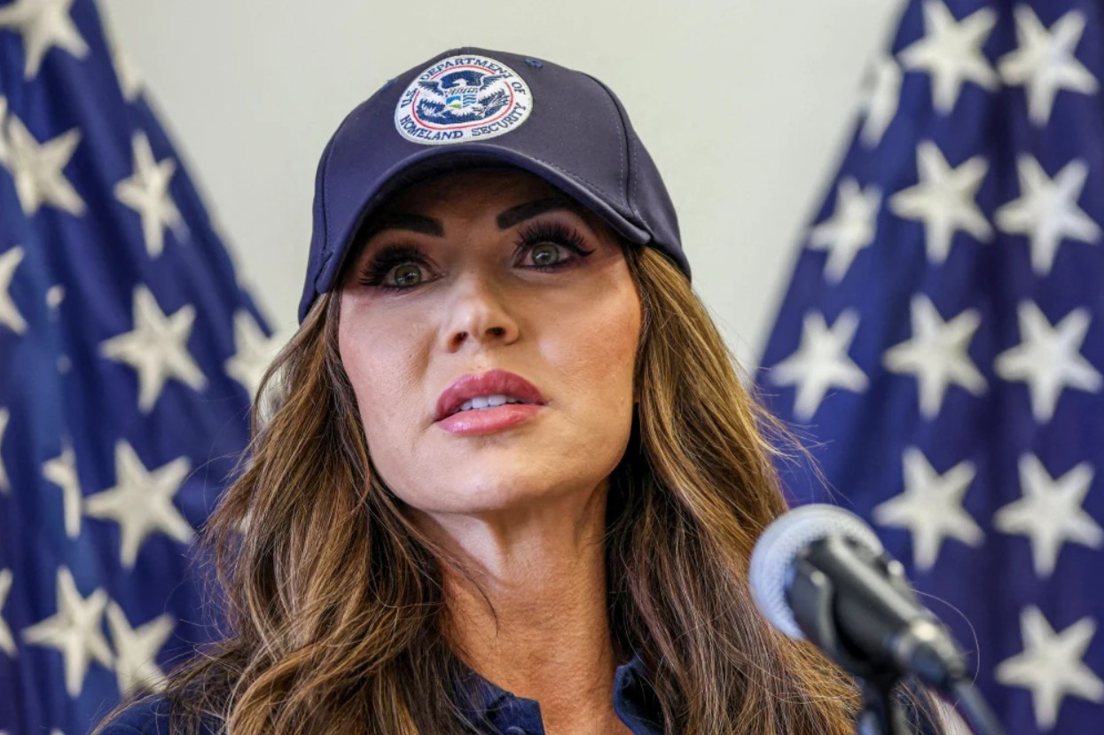 Kristi Noem denuncia la grave amenaza de los cárteles contra los agentes del ICE en Estados Unidos.