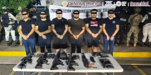 Capturan a seis miembros de una célula criminal en Culiacán, Sinaloa. La operación estratégica terminó con dos líderes delictivos nuevamente detenidos.