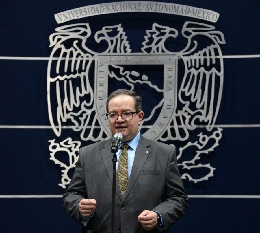 El rector de la UNAM, Leonardo Lomelí Vanegas, entregó el Premio Universidad Nacional 2025.