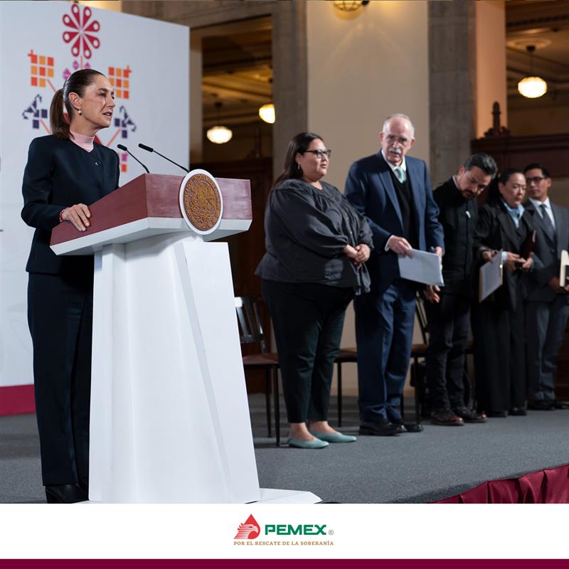 La presidenta de México, Claudia Sheinbaum Pardo, al anunciar el acuerdo con los productores de maíz en su conferencia matutina.