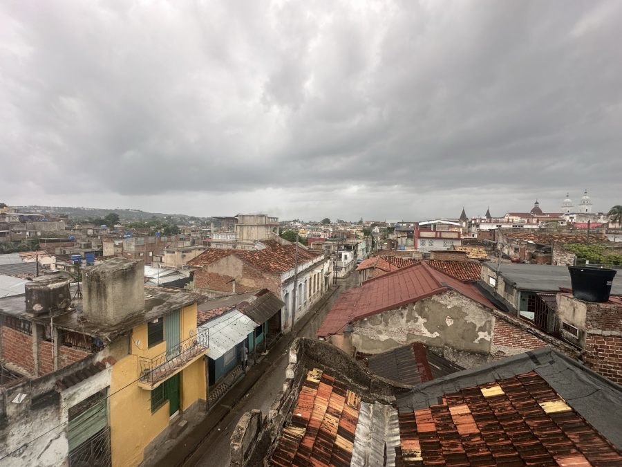 Vista de los daños en la costa de Jamaica tras el paso del huracán Melissa en su máxima categoría.
