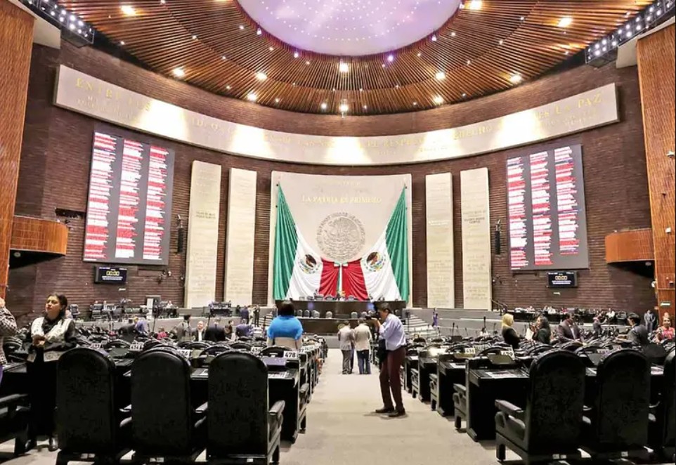 Imagen exterior del Palacio Legislativo de San Lázaro, sede de la Cámara de Diputados.