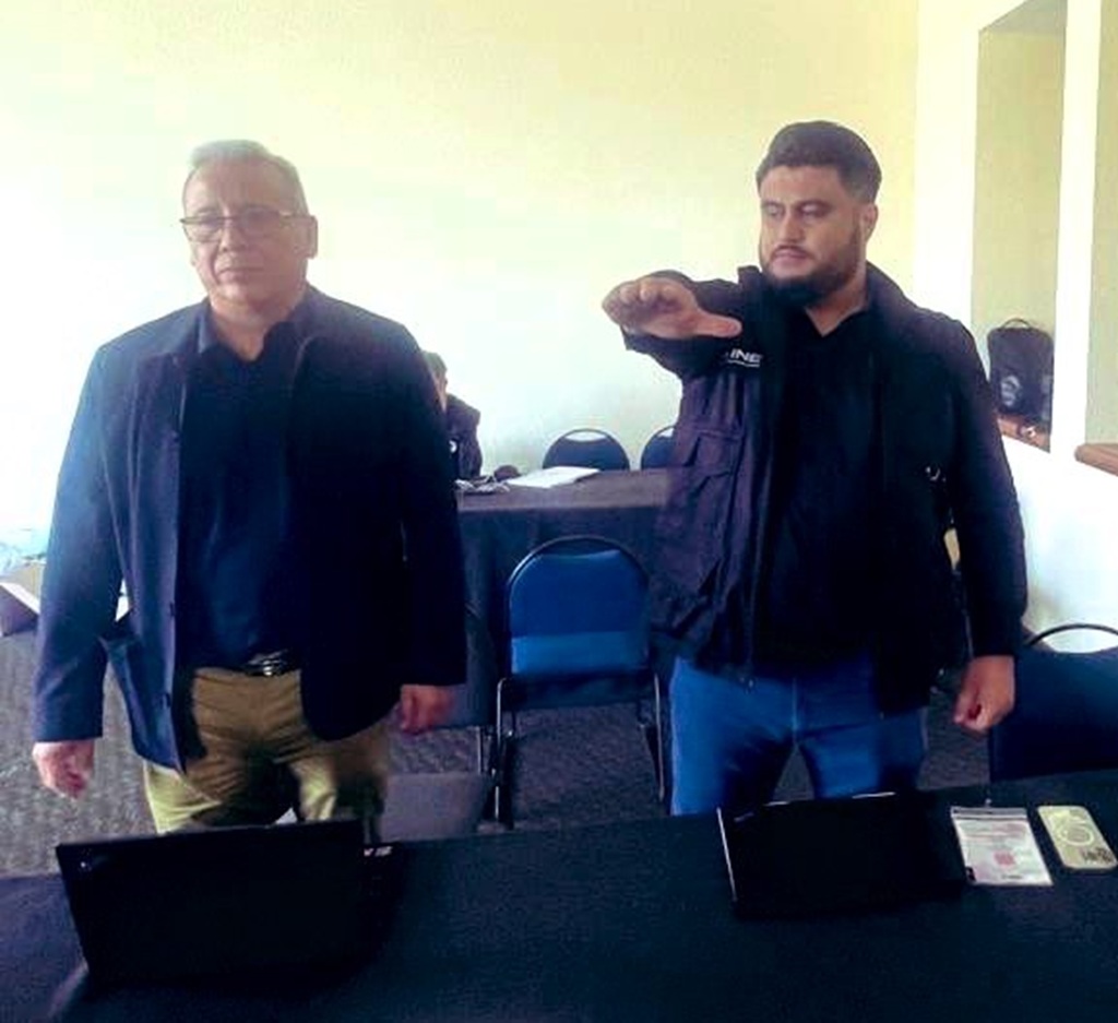 Tras la salida de Cathia Castillo Solís al OPLE de Veracruz, el INE Quintana Roo nombra a César Luciano Hernández Quezada para dirigir la Vocalía de Organización Electoral de forma interina.