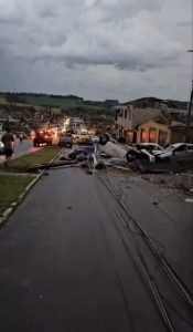 El tornado en Brasil arrasó con viviendas y comercios en Rio Bonito do Iguaçu.