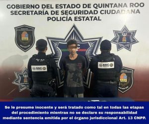 La cuatrimoto Italika de color verde militar asegurada por los agentes.