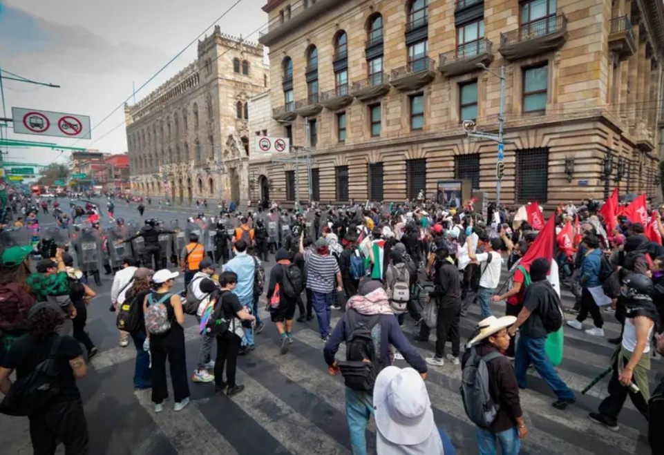 La concentración de la Marcha Generación Z inició a las 10:00 horas.