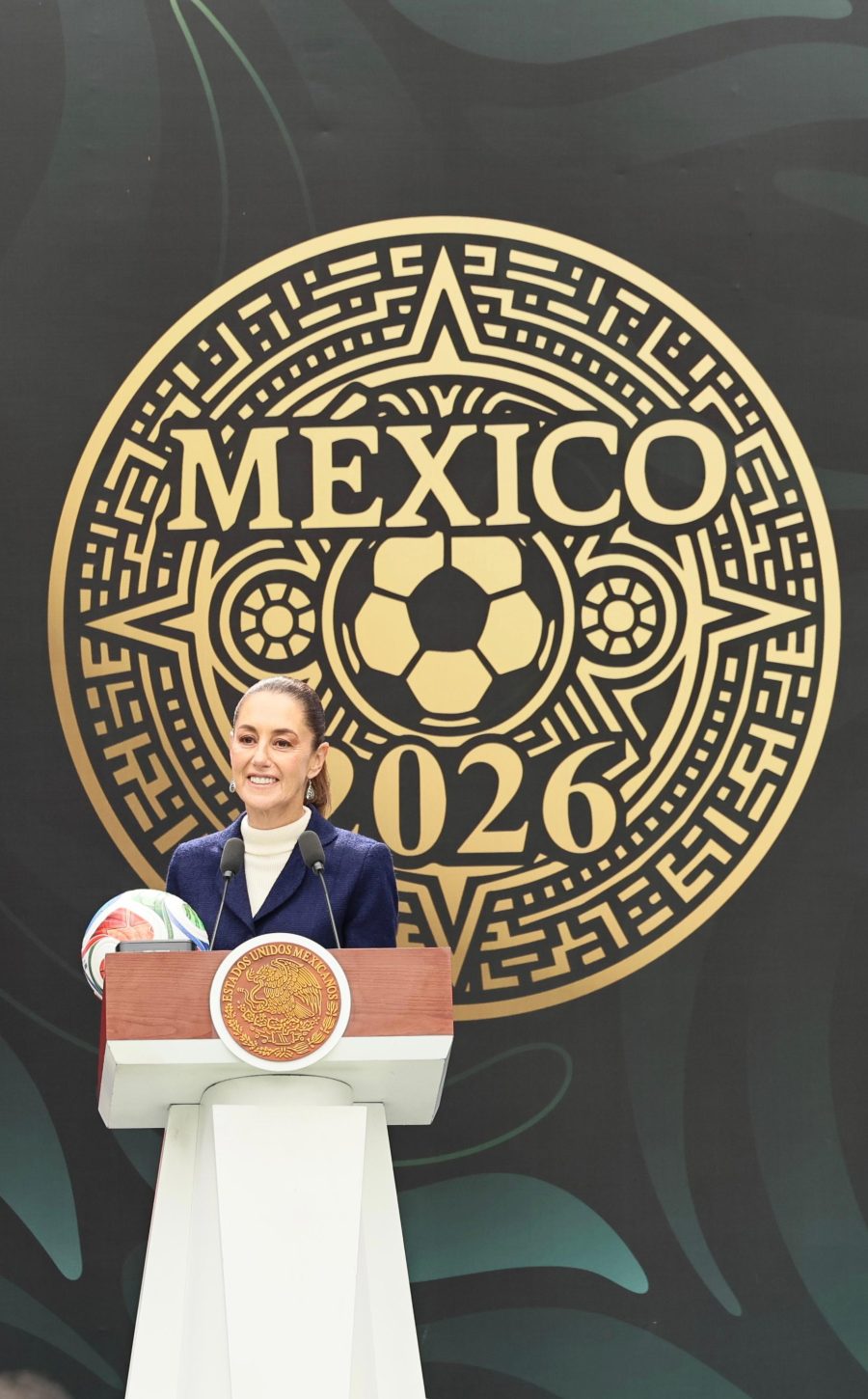 La presidenta Claudia Sheinbaum respondió a preguntas sobre el alto costo de los boletos para el Mundial 2026.
