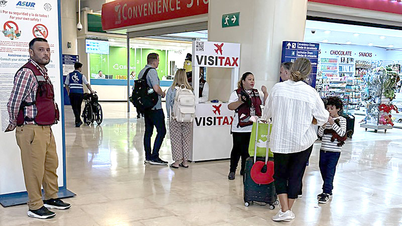 Imagen de un gráfico comparativo mostrando el costo de impuestos turísticos en Quintana Roo frente a otros destinos del Caribe