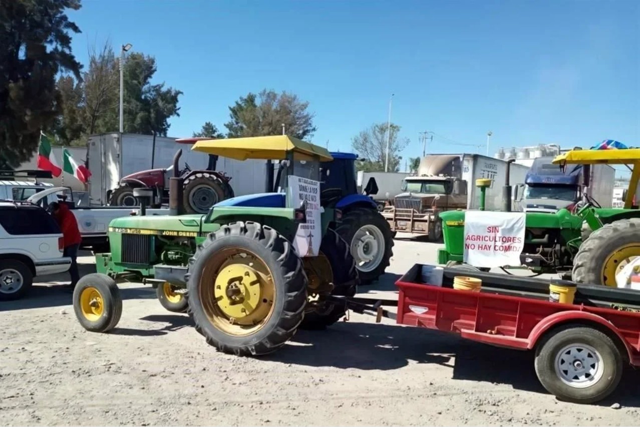 Productores de Zacatecas anunciaron bloqueos carreteros en protesta contra el dictamen de la Ley de Aguas.