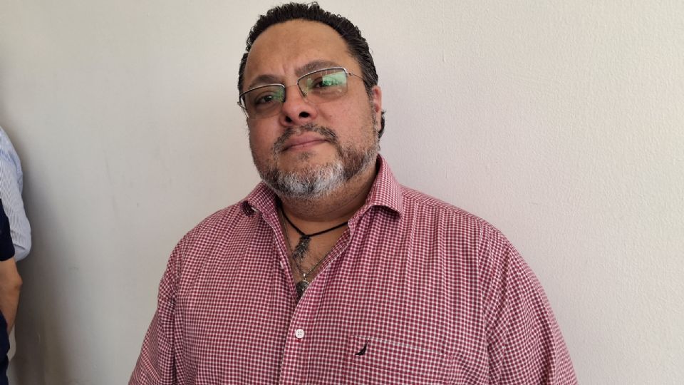 Emblema de la CANIRAC, representando a la industria restaurantera de México.