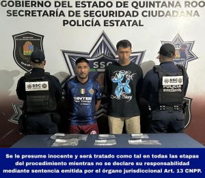 Los dos hombres capturados por la policía estatal tras ser sorprendidos vendiendo sustancias ilícitas.