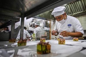 Martín de la Cruz Gómez, líder de la CROC, aborda la situación laboral en los hoteles.