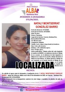 Agentes de la Fiscalía General del Estado resguardan el área verde frente a Jardines del Sur 6 tras el hallazgo.