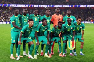 Nicolas Jackson celebró efusivamente su primer gol del torneo tras una brillante jugada colectiva en el estadio de Tánger.