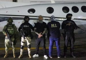 Tras una cacería por cinco estados, cae "Shamir", el jefe de plaza vinculado a la ejecución de un empresario por fraudes millonarios. Yucatán bajo máxima alerta.