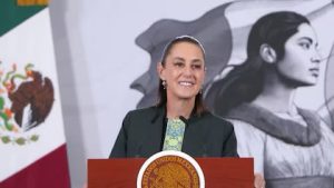 La Presidenta Claudia Sheinbaum explica los alcances del Plan México durante su conferencia de prensa en Palacio Nacional.