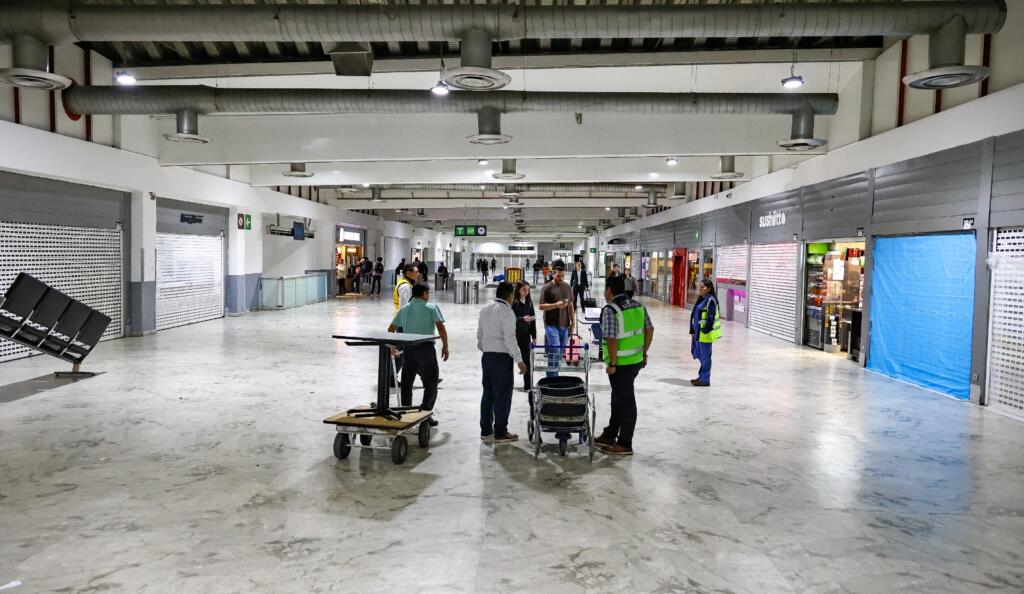 El estacionamiento del AICM en las terminales 1 y 2 presenta una ocupación máxima por los trabajos de construcción actuales.