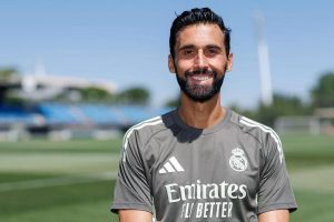 Álvaro Arbeloa asume el mando del primer equipo del Real Madrid con el objetivo de ganar la próxima Liga.