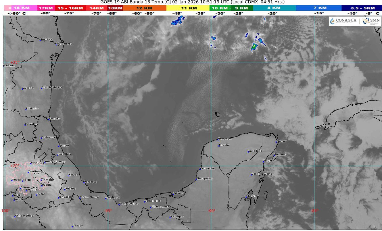 Bancos de niebla cubren las carreteras estatales dificultando la visibilidad de los conductores.